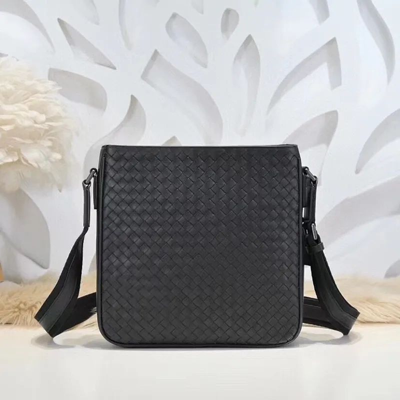 All categories 💚 Top version men’s bags 💚 BV 2024 new BV crossbody bag